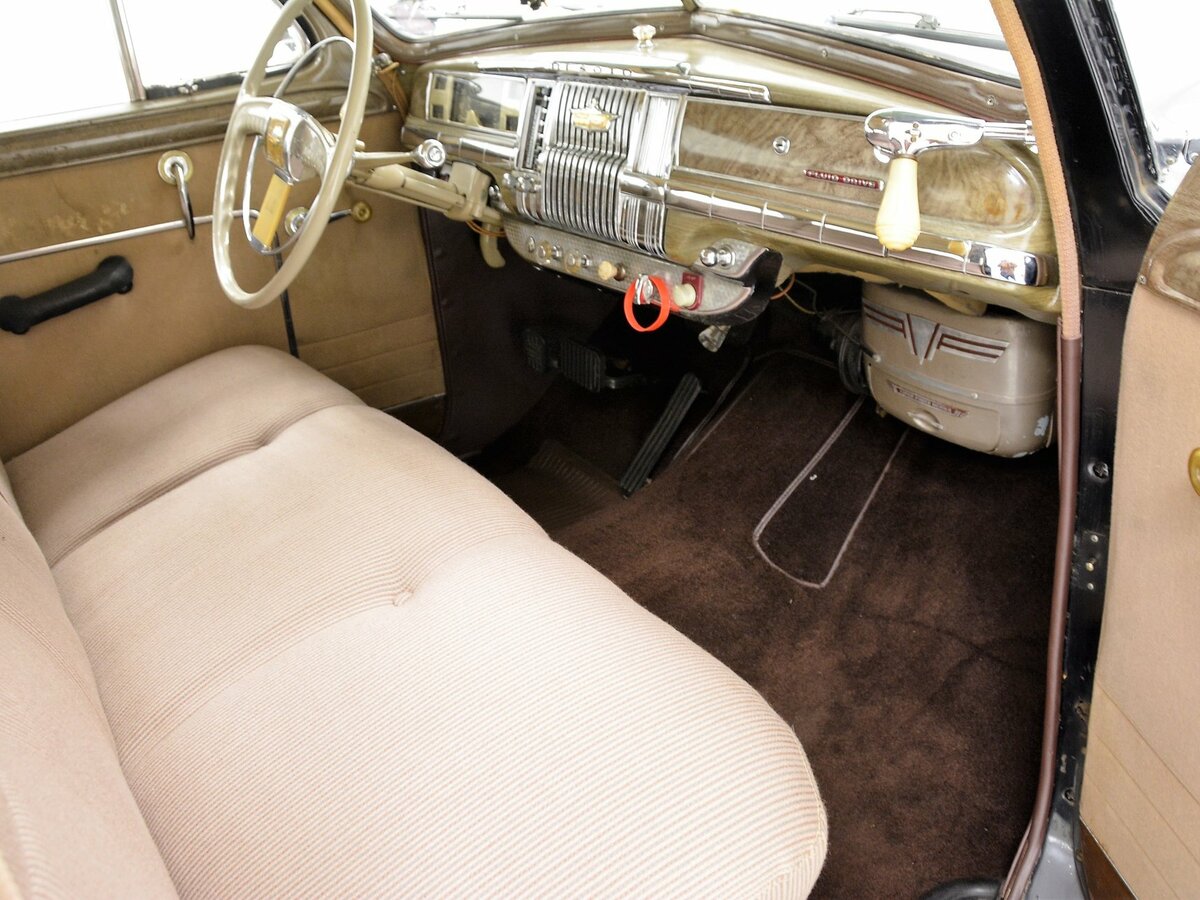 DeSoto Deluxe 1946 – 1952 Седан — фото 5