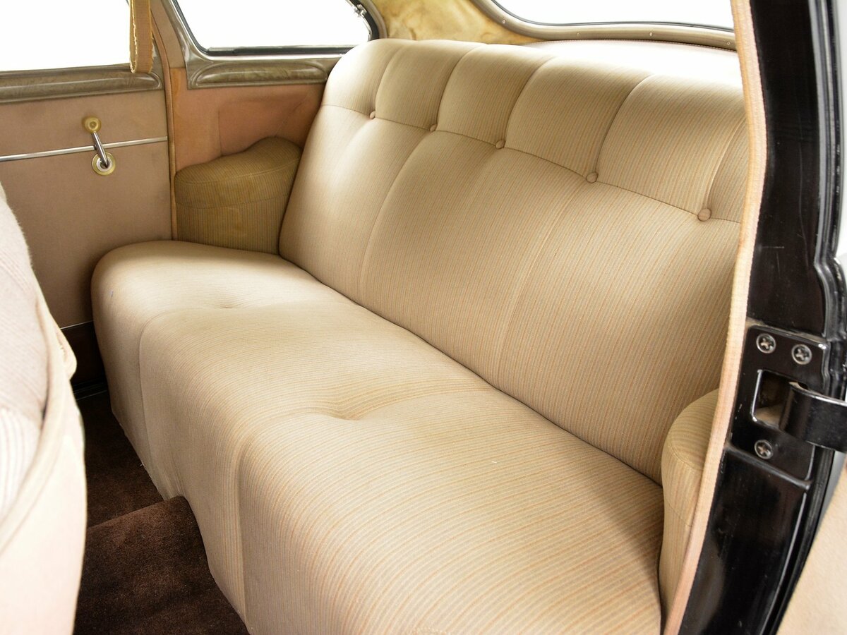 DeSoto Deluxe 1946 – 1952 Седан — фото 6