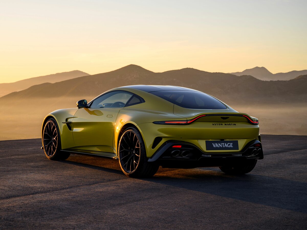 Aston Martin V8 Vantage IV Рестайлинг Купе — фото 4