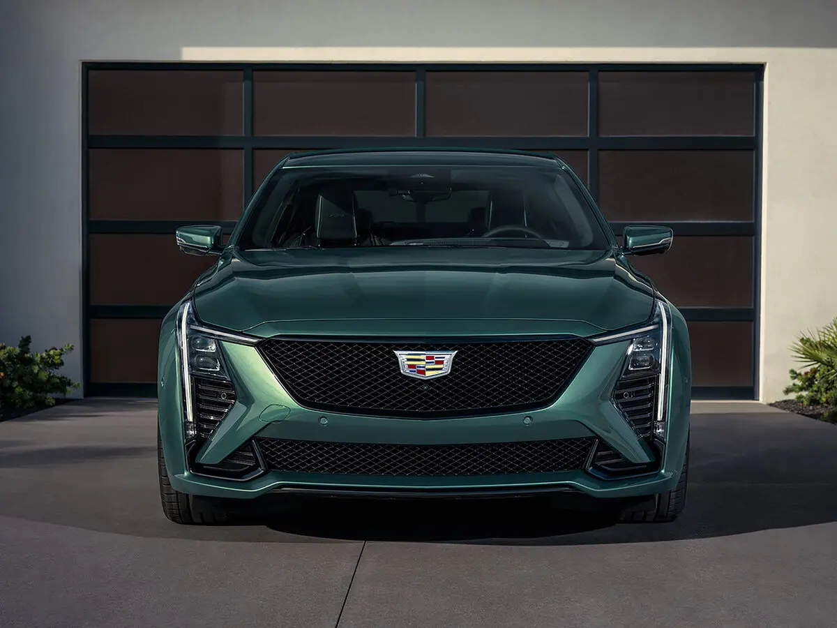 Cadillac CT5-V I Рестайлинг Седан — photo 3