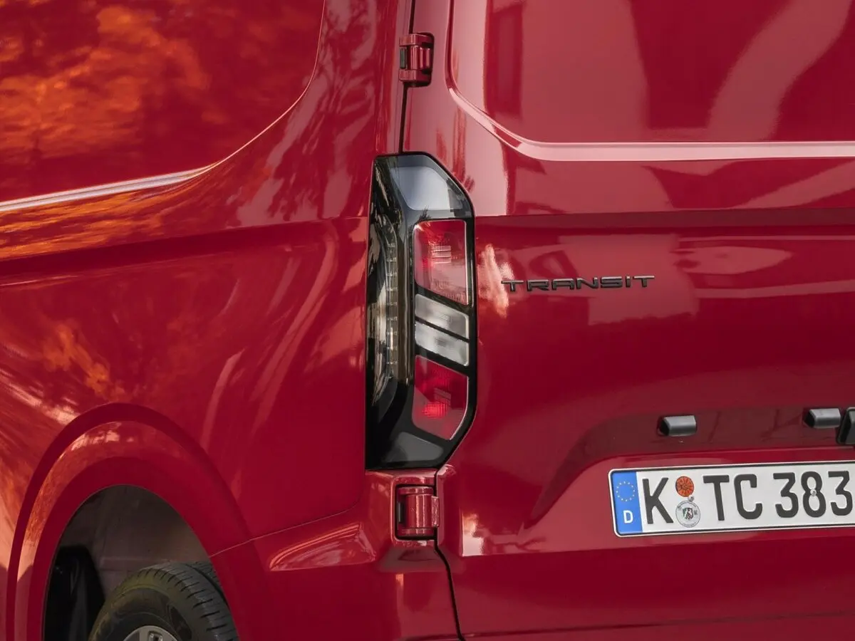 Ford Transit Custom II Фургон SWB Van — сүрөт 10