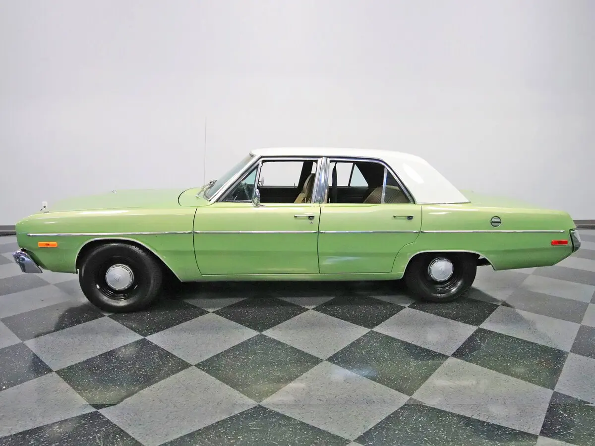 Dodge Dart IV Рестайлинг 2 Седан — photo 2