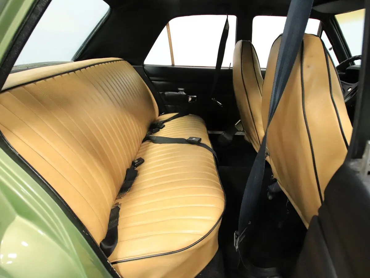 Dodge Dart IV Рестайлинг 2 Седан — photo 9