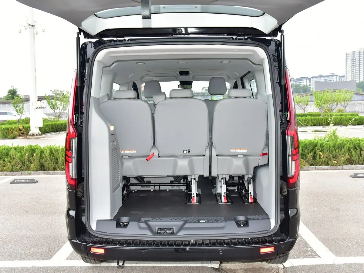 Ford Transit Custom I (China Market) Минивэн SWB — 照片 14