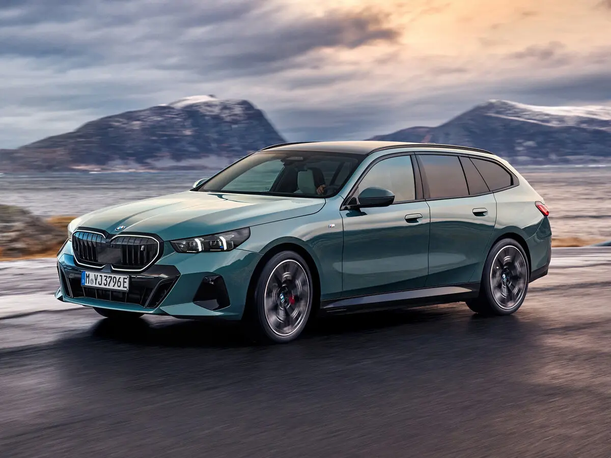 BMW i5 2023 – н.в. Универсал 5 дв.