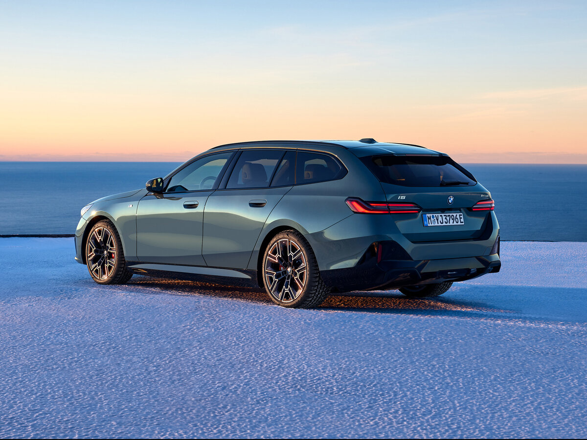 BMW i5 2023 – н.в. Универсал 5 дв.