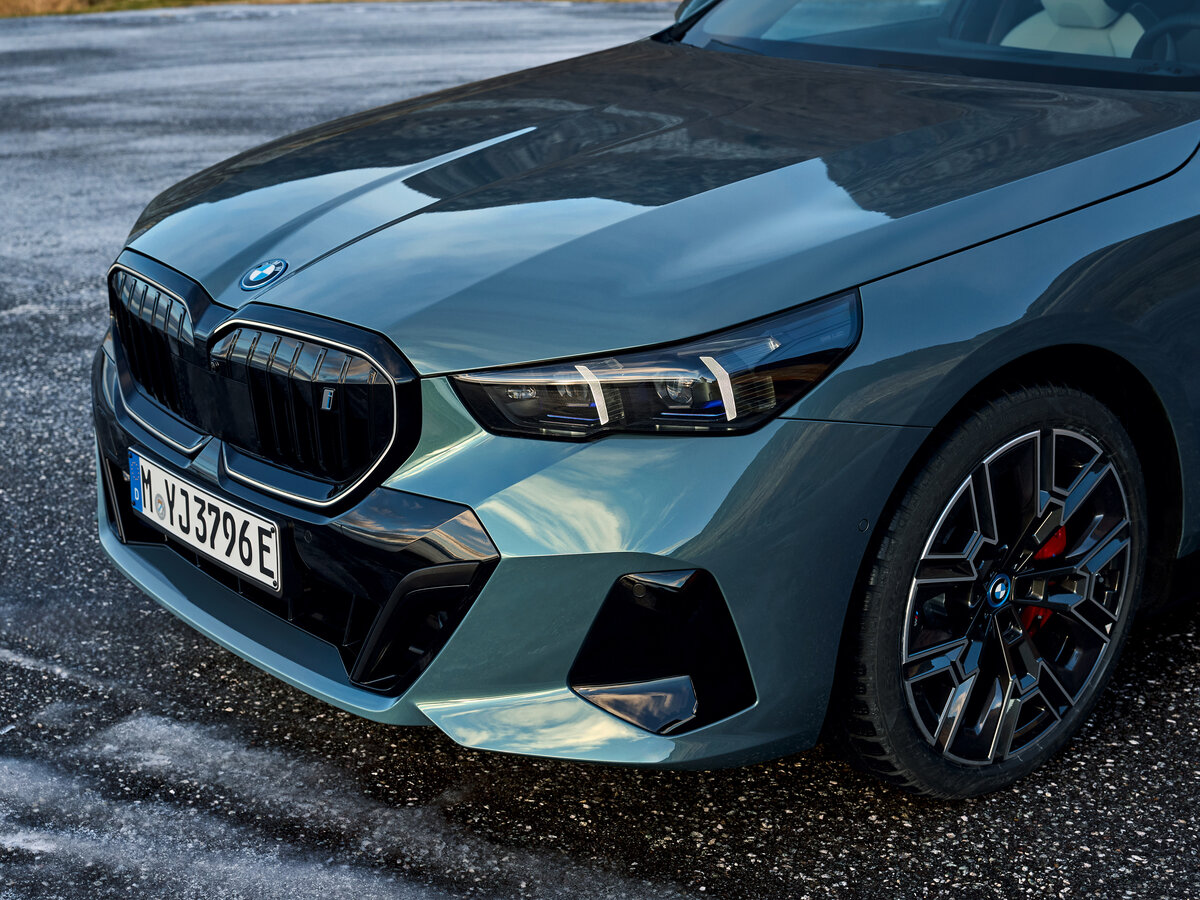 BMW i5 2023 – н.в. Универсал 5 дв.