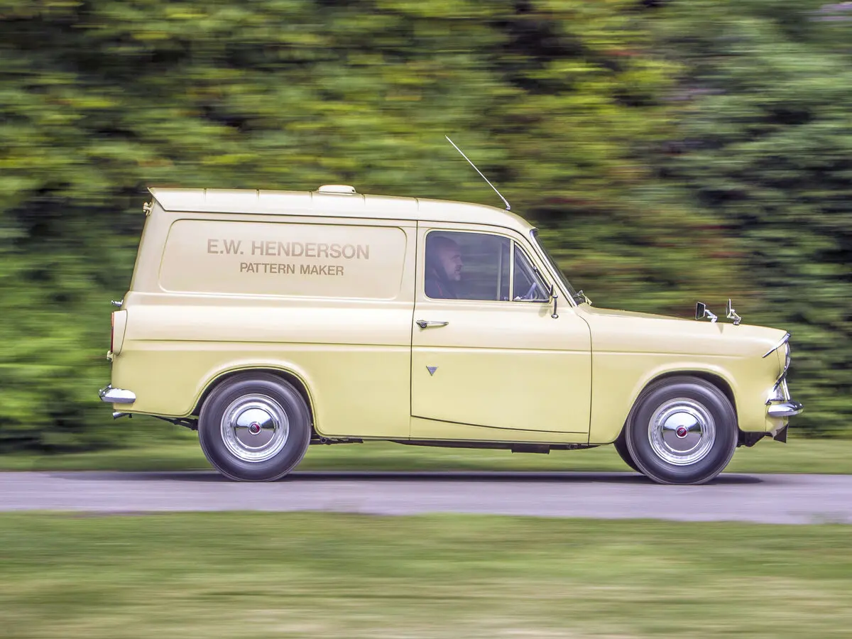 Ford Anglia IV 105E Фургон — сүрөт 2