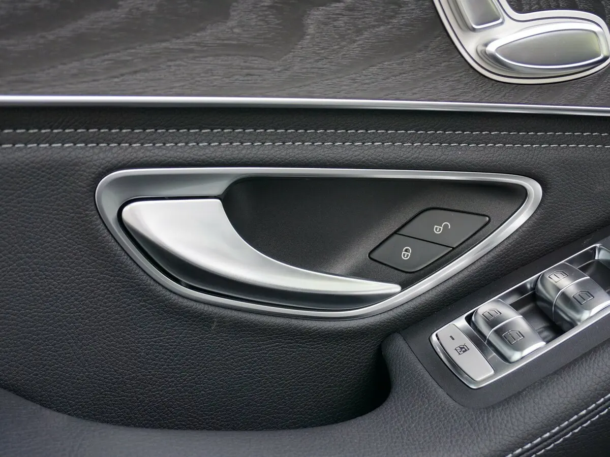 Mercedes-Benz C-Класс IV (W205) Рестайлинг Седан Long — сүрөт 11
