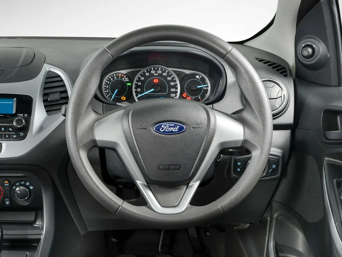 Ford Figo II Рестайлинг Седан — сүрөт 8