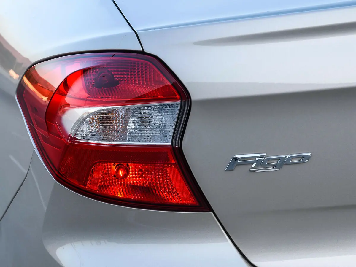 Ford Figo II Рестайлинг Седан — сүрөт 12