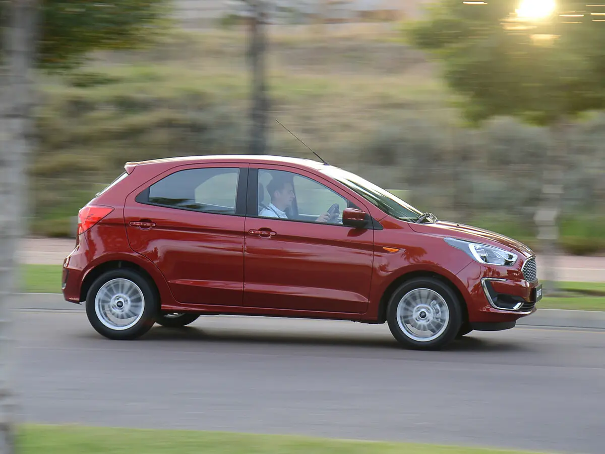 Ford Figo II Рестайлинг Хэтчбек 5 дв. — сүрөт 2