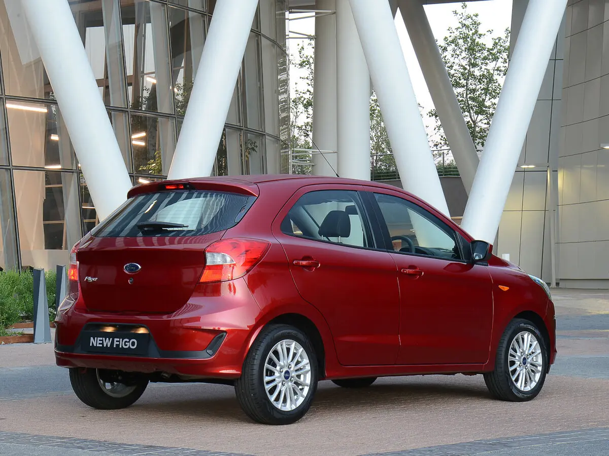 Ford Figo II Рестайлинг Хэтчбек 5 дв. — сүрөт 5