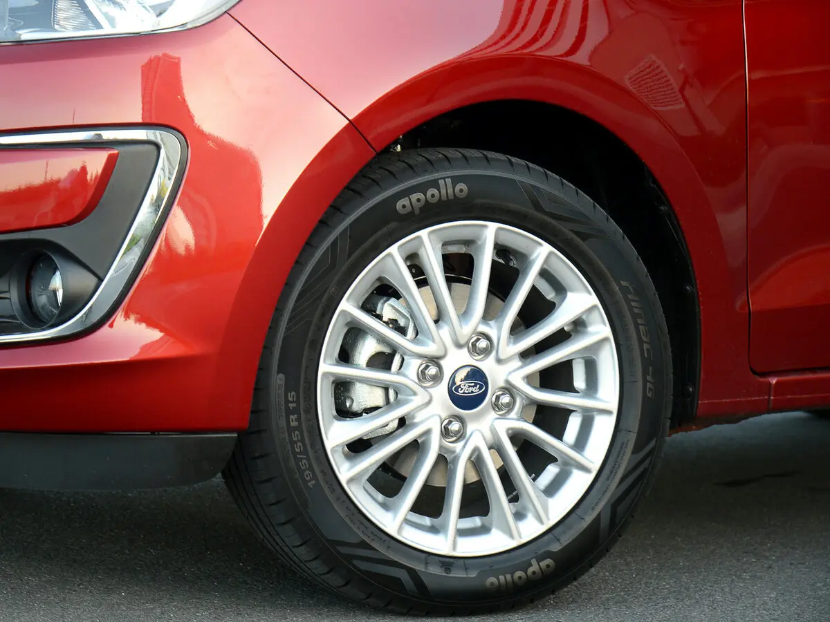 Ford Figo II Рестайлинг Хэтчбек 5 дв. — сүрөт 12