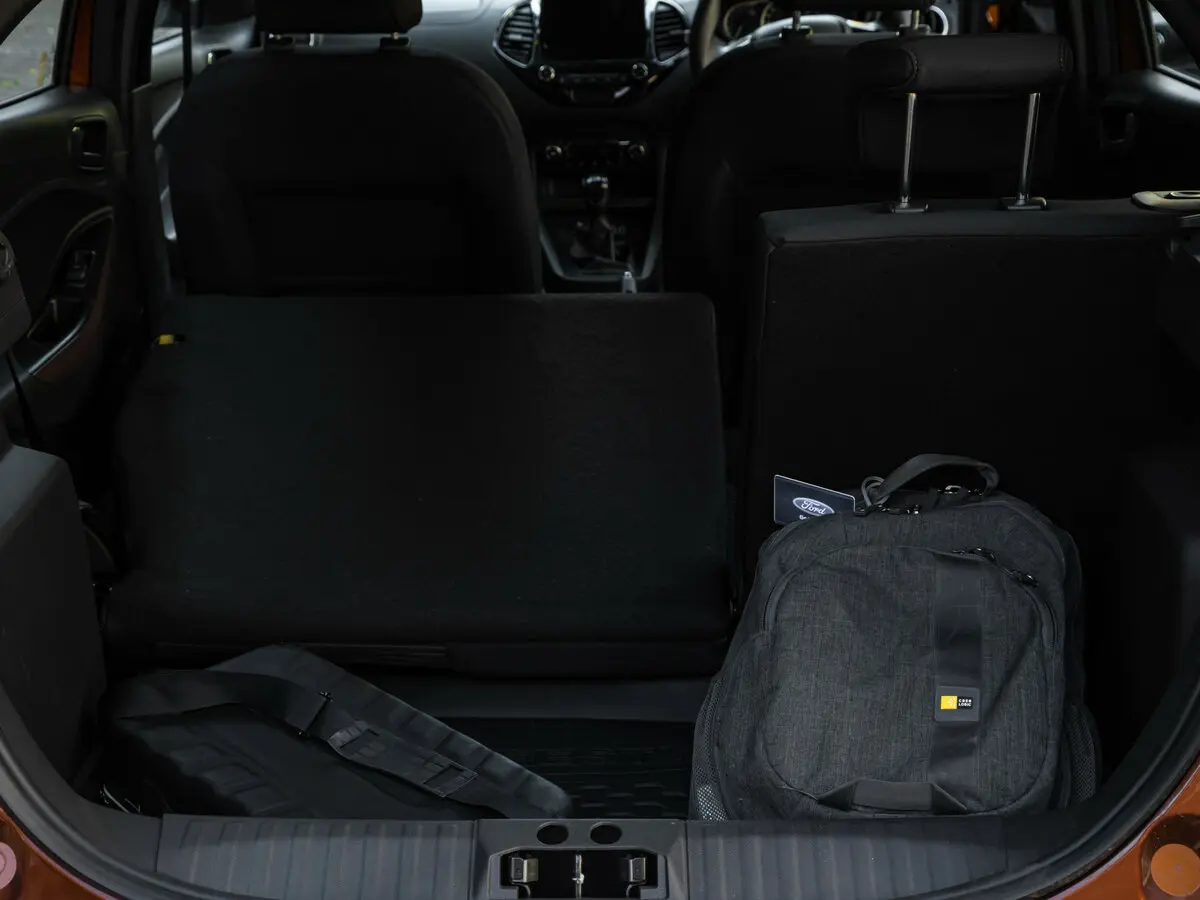 Ford Figo II Рестайлинг Хэтчбек 5 дв. Freestyle — сүрөт 6