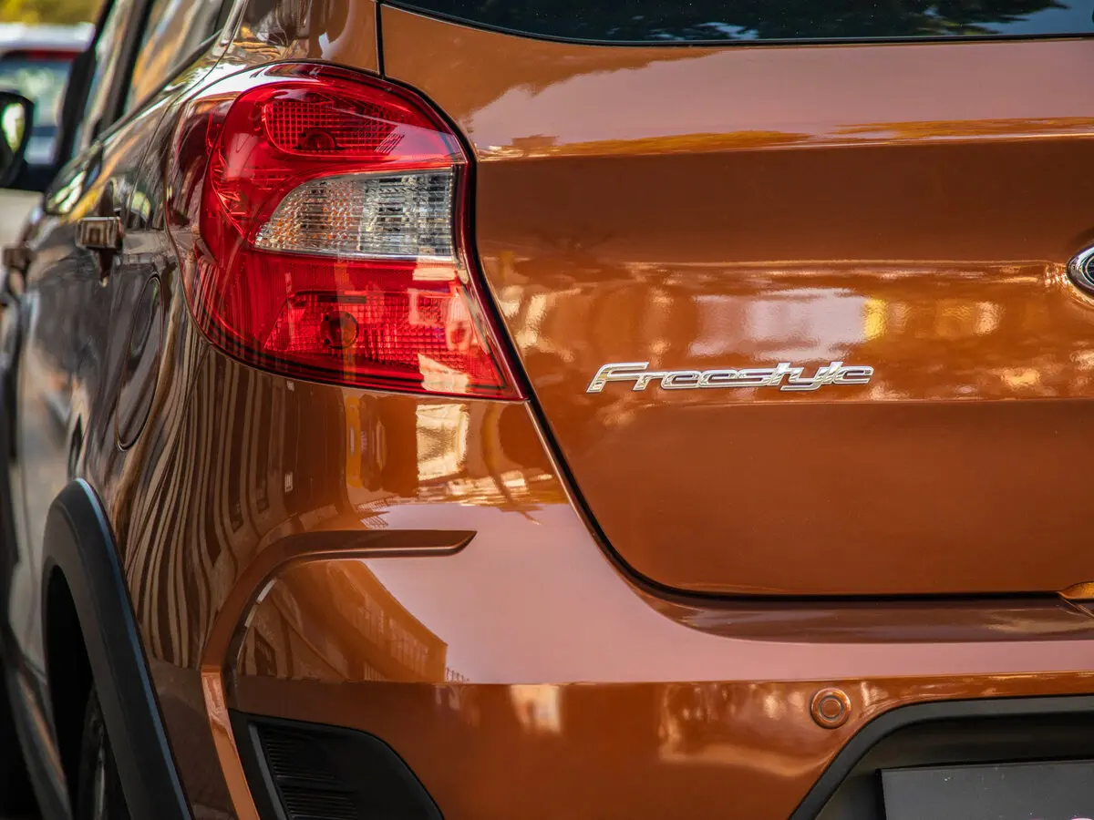 Ford Figo II Рестайлинг Хэтчбек 5 дв. Freestyle — сүрөт 8