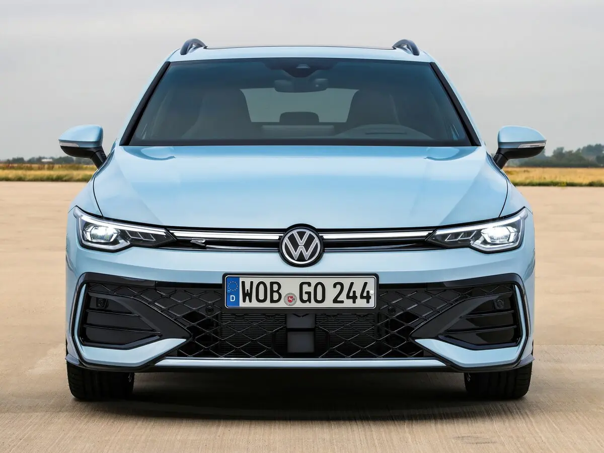 Volkswagen Golf VIII Рестайлинг Универсал 5 дв. — фото 3
