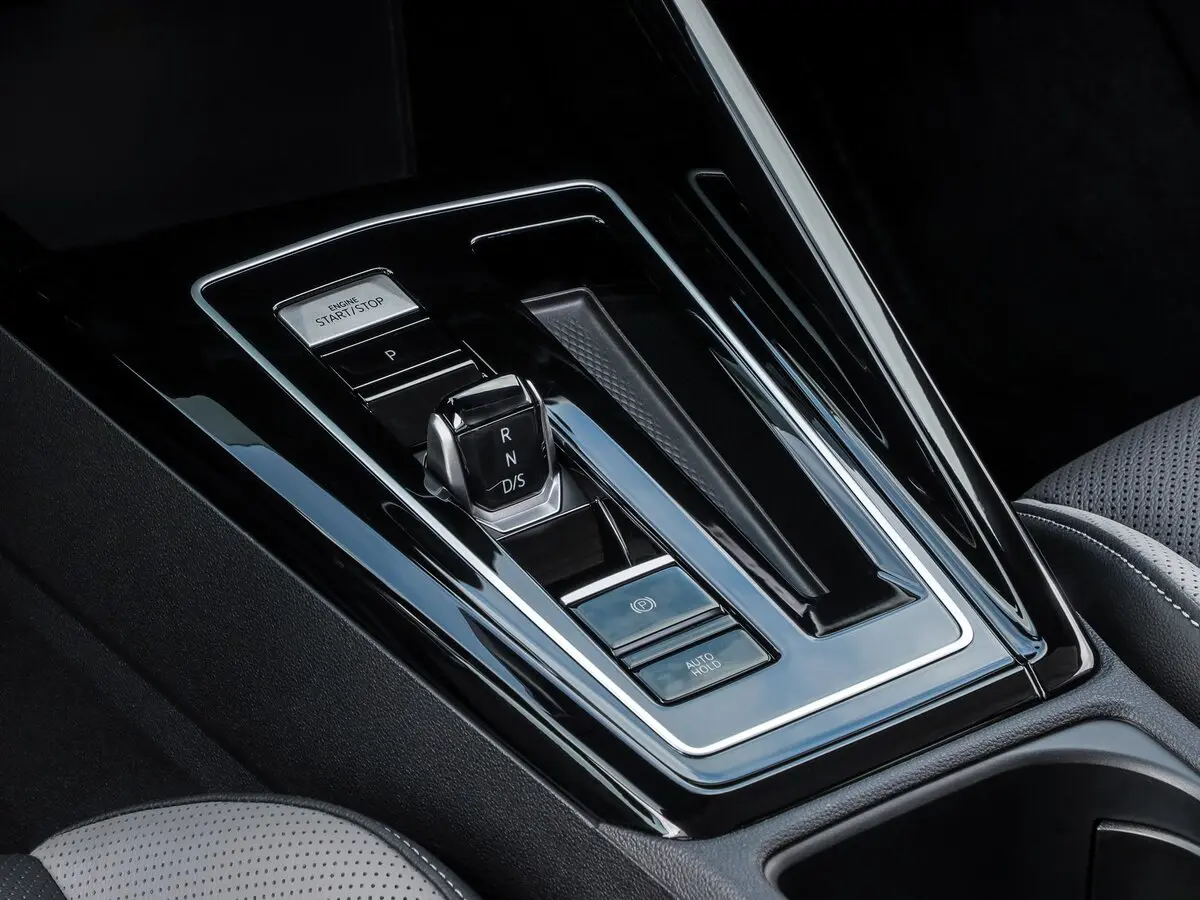 Volkswagen Golf VIII Рестайлинг Универсал 5 дв. — фото 9