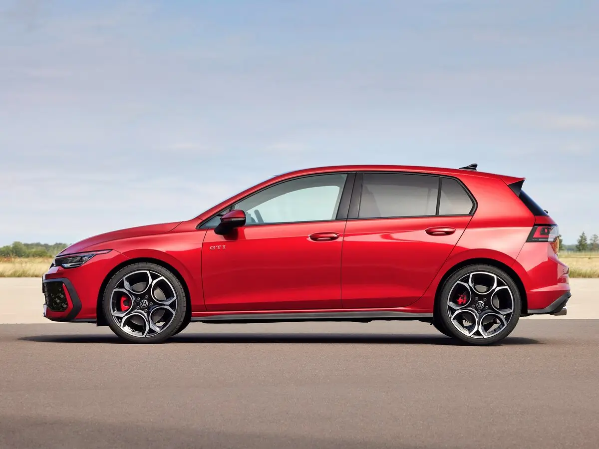 Volkswagen Golf GTI VIII Рестайлинг Хэтчбек 5 дв. — сүрөт 2