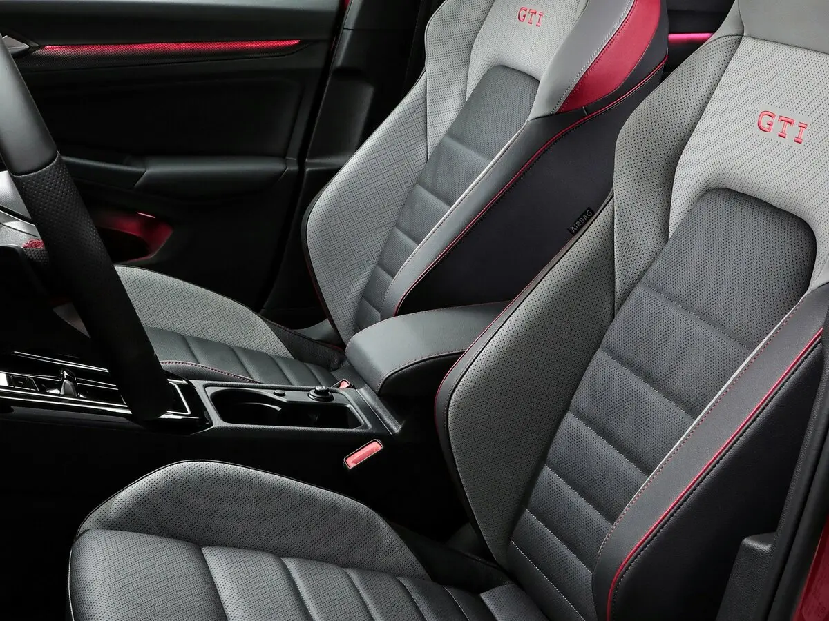 Volkswagen Golf GTI VIII Рестайлинг Хэтчбек 5 дв. — сүрөт 6