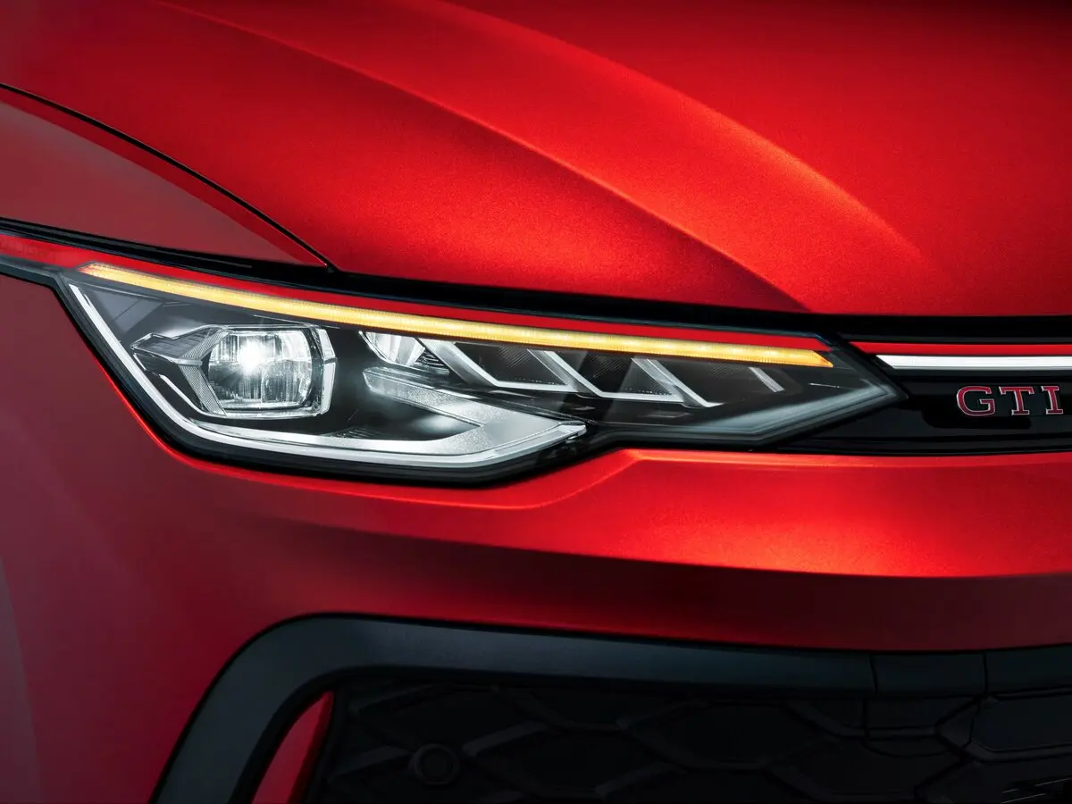 Volkswagen Golf GTI VIII Рестайлинг Хэтчбек 5 дв. — сүрөт 8