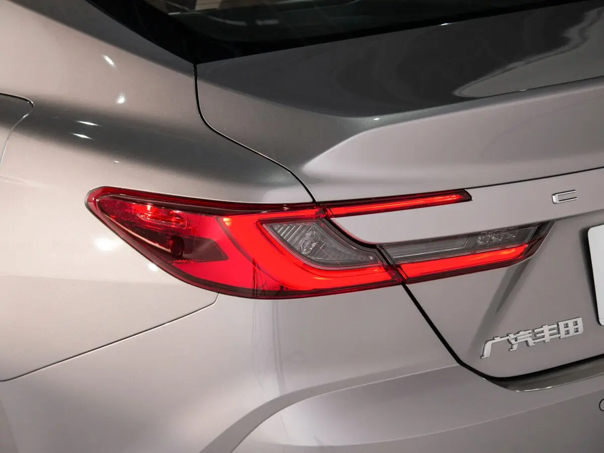 Toyota Camry IX (XV80) China Market Седан — сүрөт 11