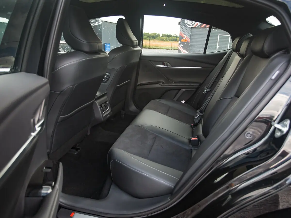 Toyota Camry IX (XV80) China Market Седан — сүрөт 25
