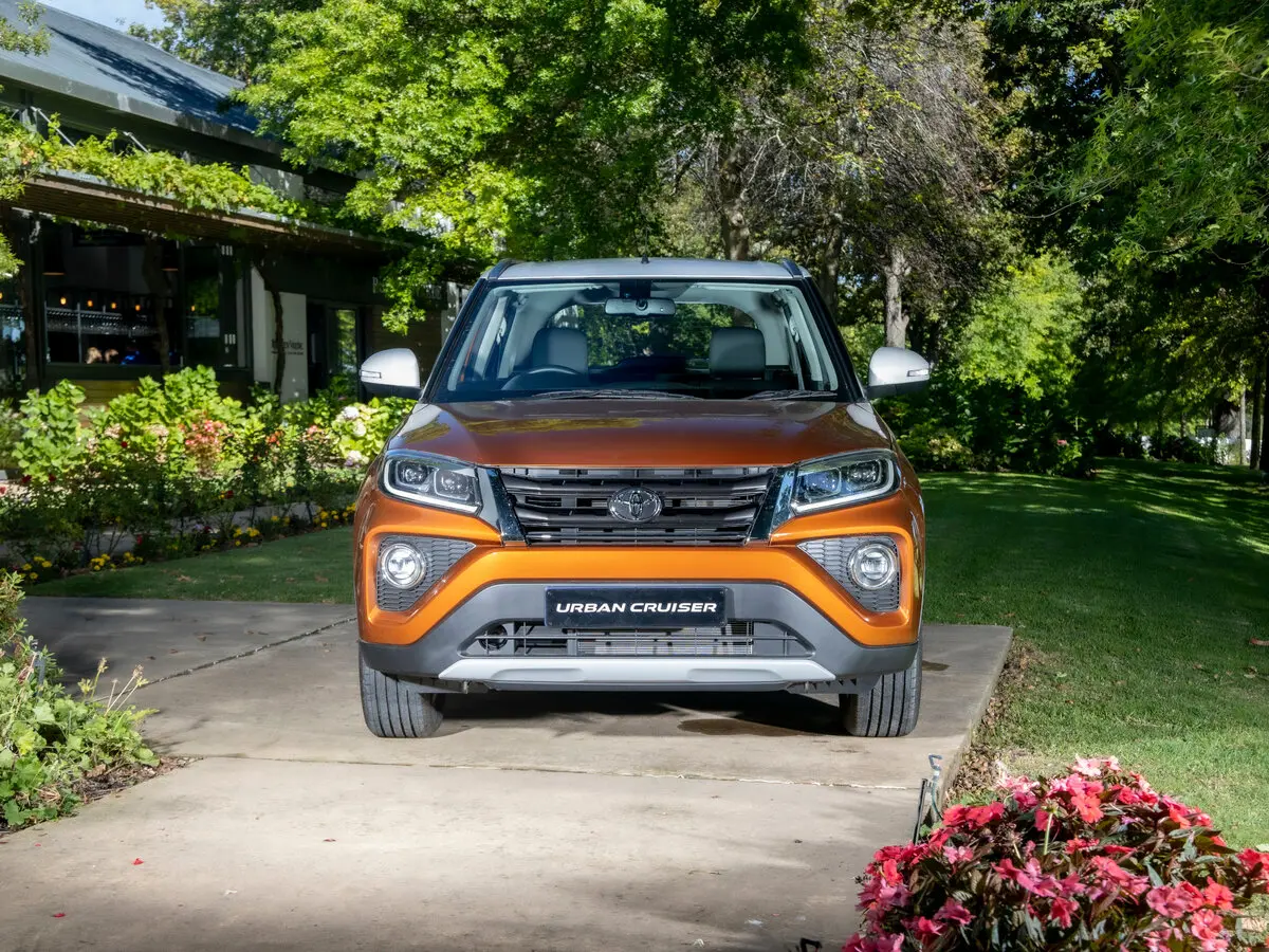 Toyota Urban Cruiser II Внедорожник 5 дв. — фото 3
