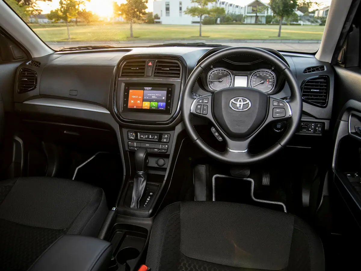 Toyota Urban Cruiser II Внедорожник 5 дв. — фото 7