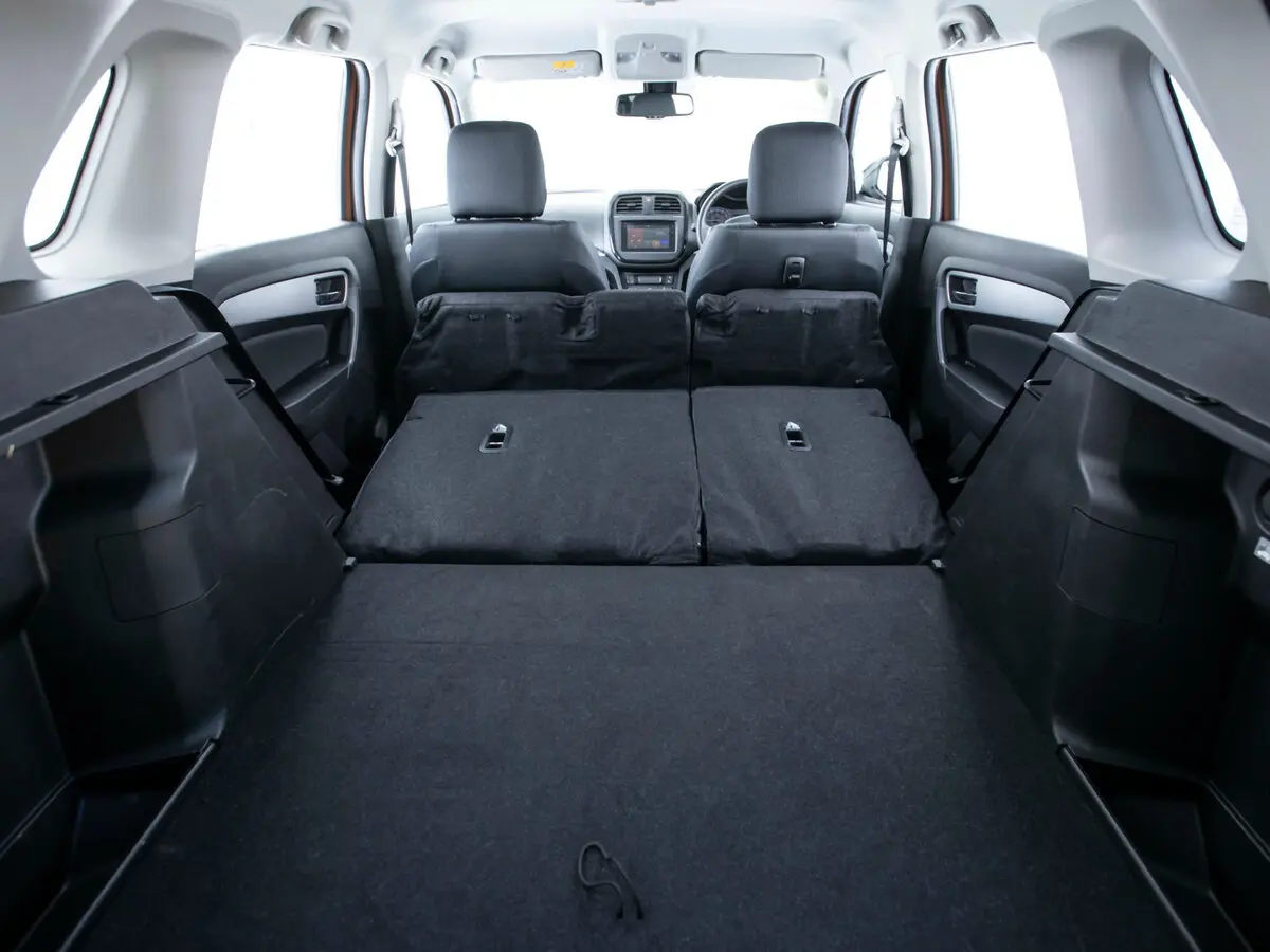 Toyota Urban Cruiser II Внедорожник 5 дв. — фото 11
