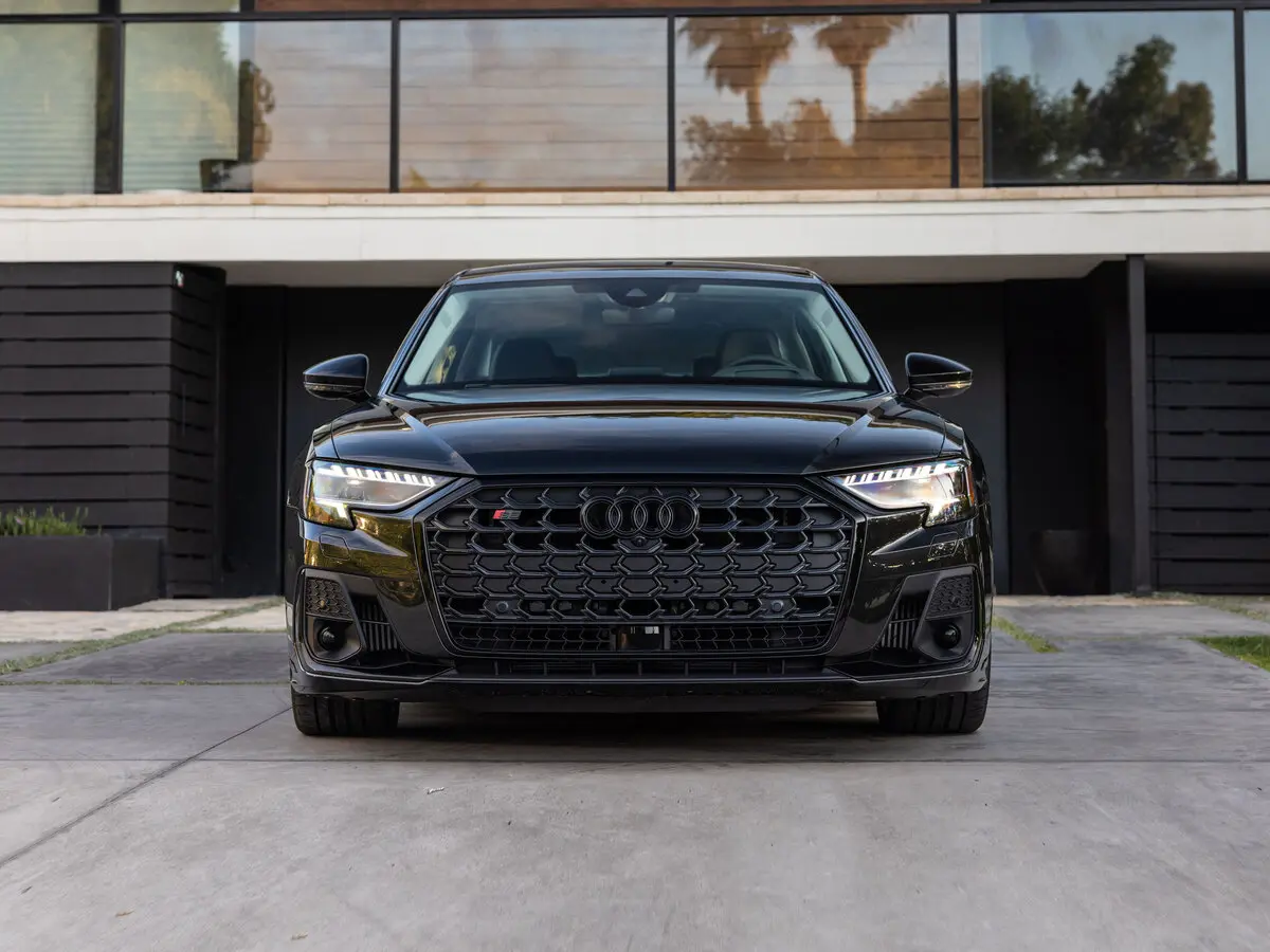 Audi S8 IV (D5) Рестайлинг Седан Long — сүрөт 3