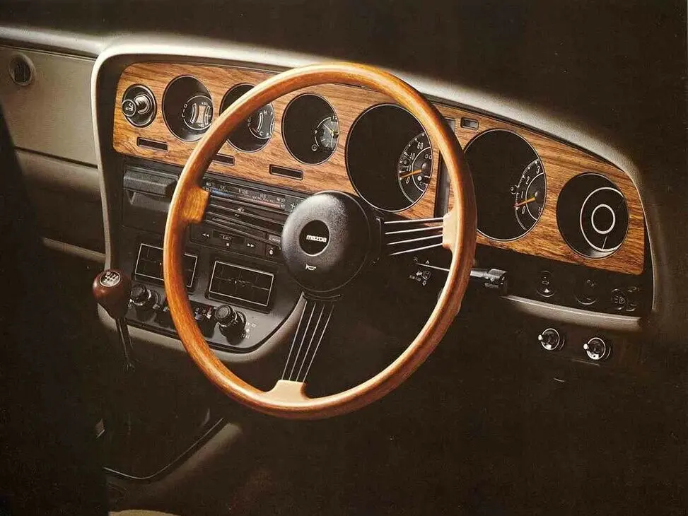 Mazda Cosmo CD Купе L — сүрөт 3