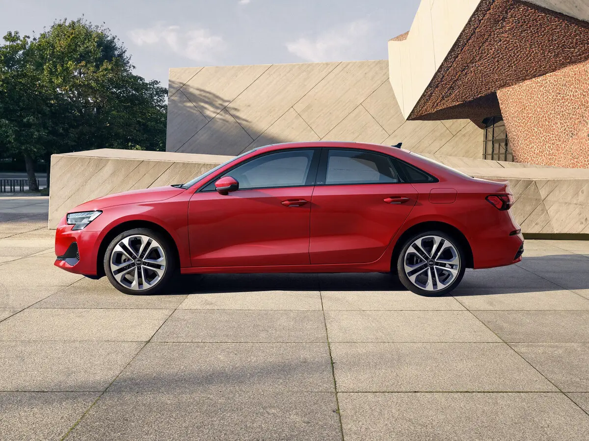 Audi A3 IV (8Y) Рестайлинг Седан — сүрөт 2