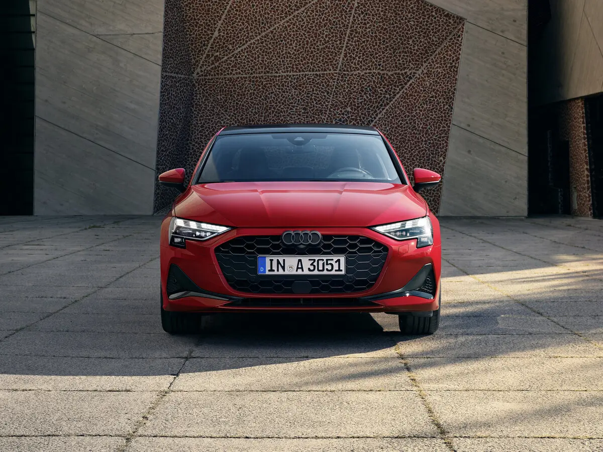 Audi A3 IV (8Y) Рестайлинг Седан — сүрөт 3