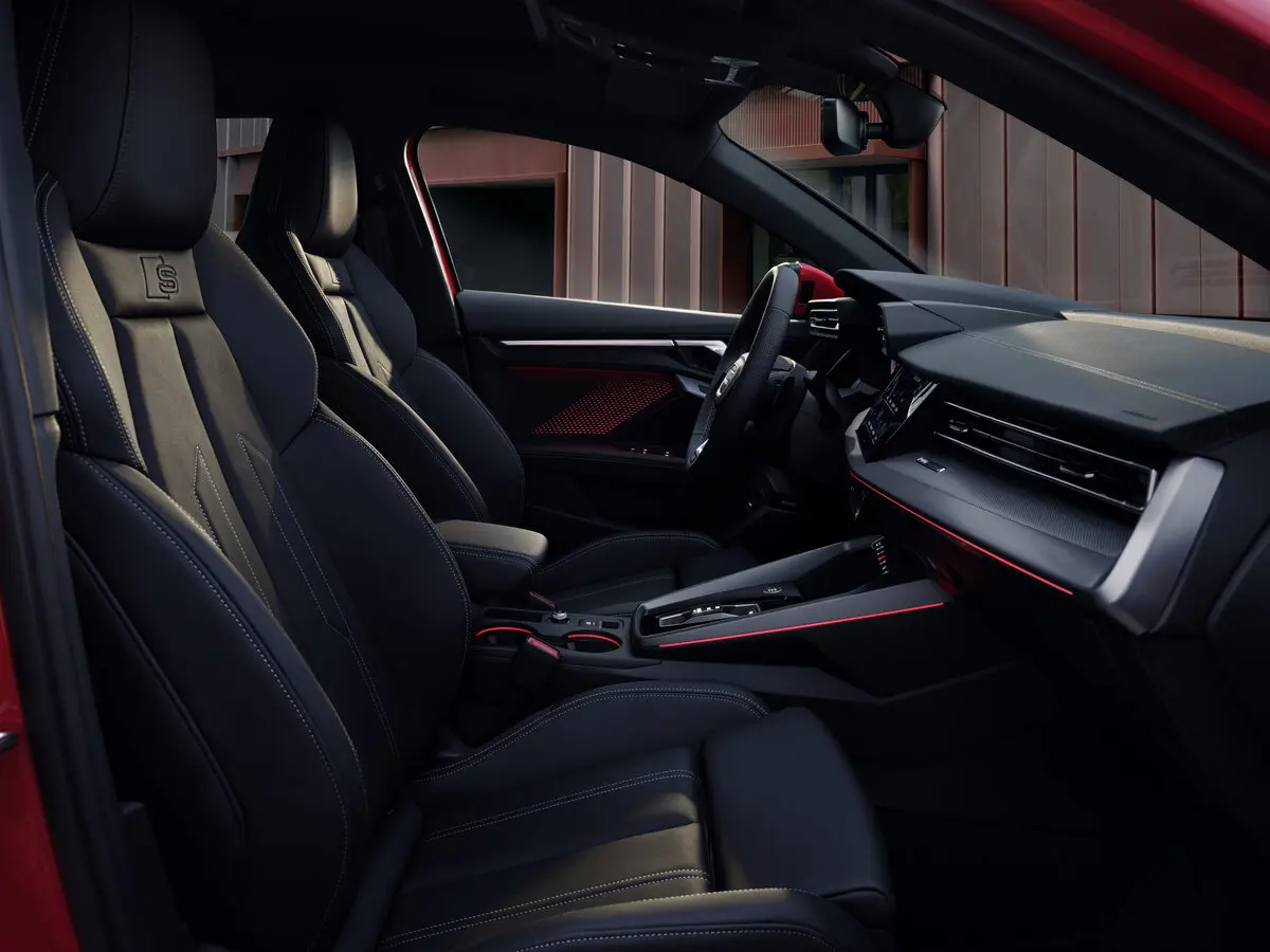 Audi A3 IV (8Y) Рестайлинг Седан — сүрөт 7