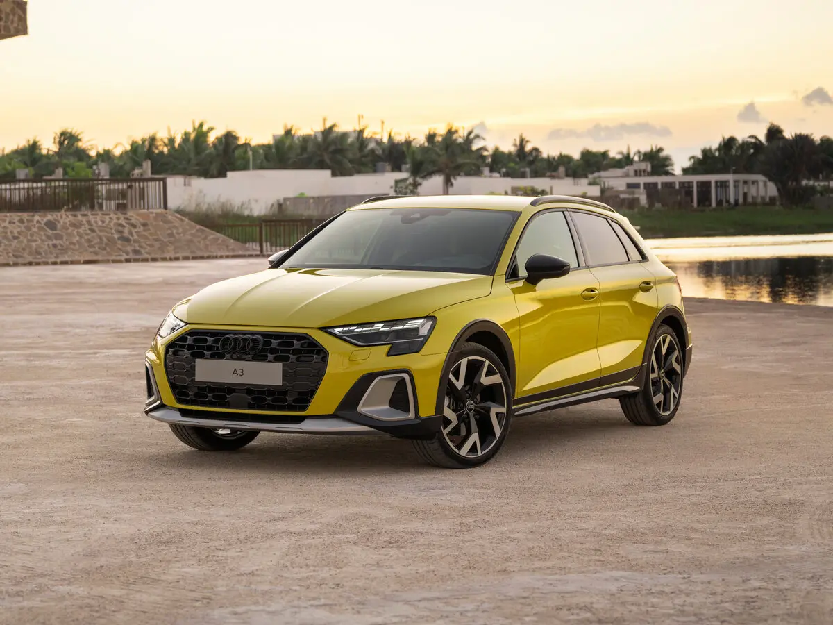 Audi A3 IV (8Y) Рестайлинг Хэтчбек 5 дв. Allstreet