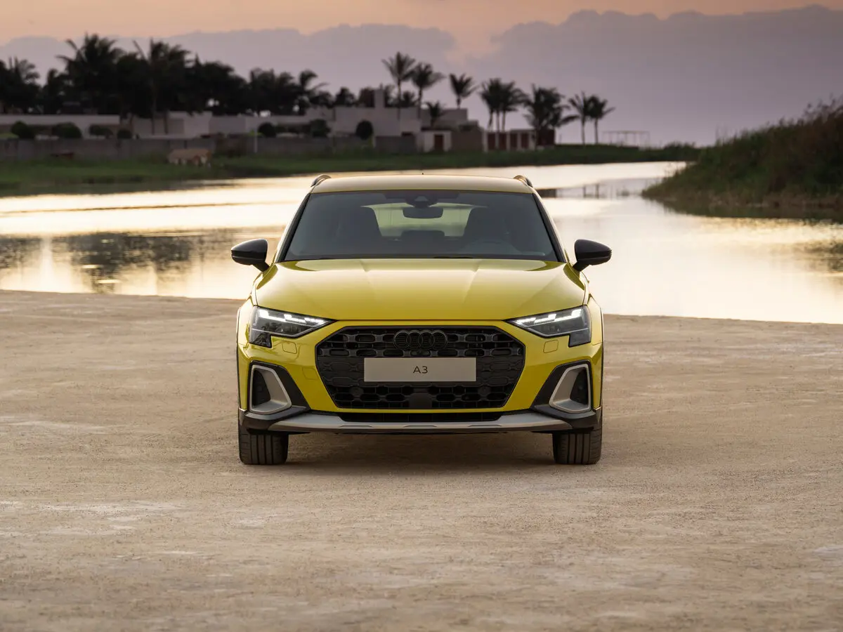 Audi A3 IV (8Y) Рестайлинг Хэтчбек 5 дв. Allstreet — сүрөт 3