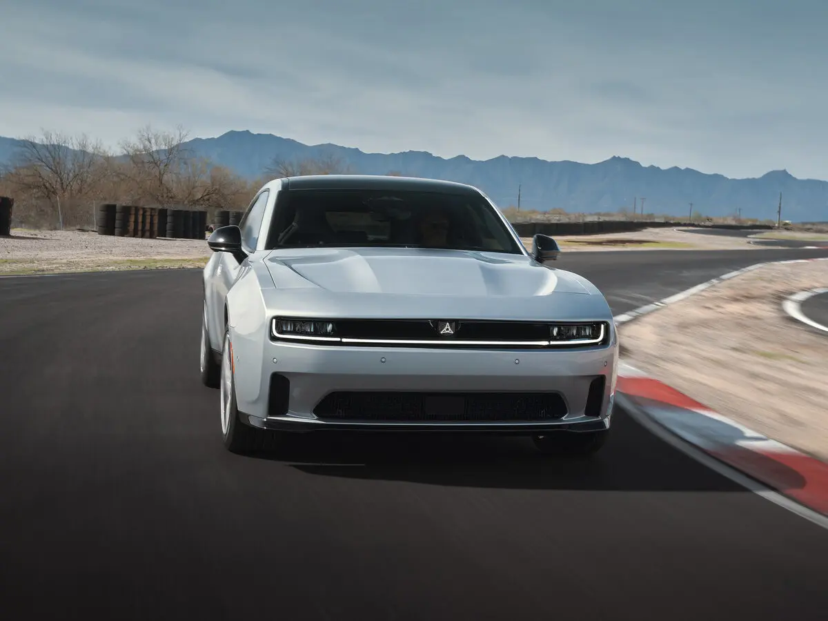 Dodge Charger VIII Купе — сүрөт 3