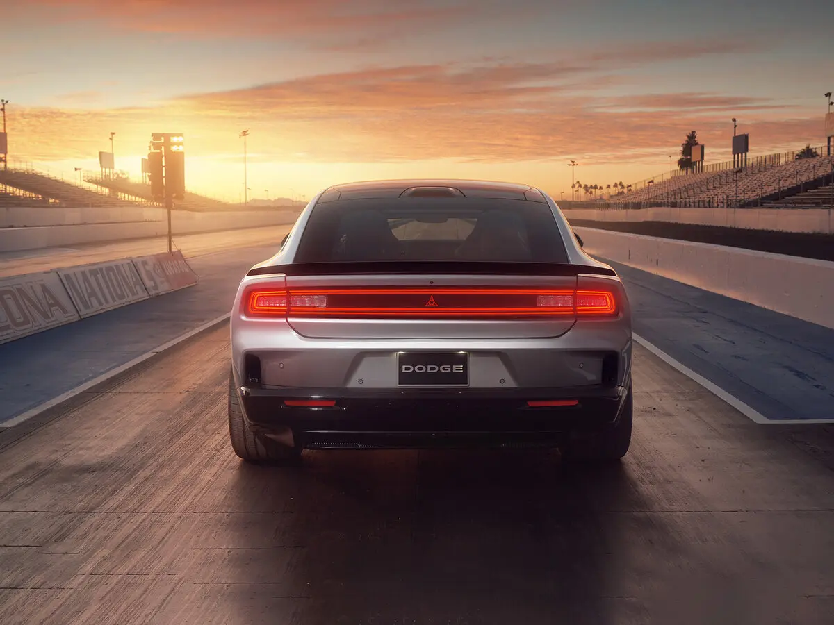 Dodge Charger VIII Купе — сүрөт 4
