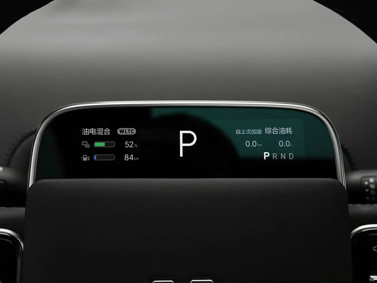 Li Auto (Lixiang) L7 I Рестайлинг Внедорожник 5 дв. — фото 9