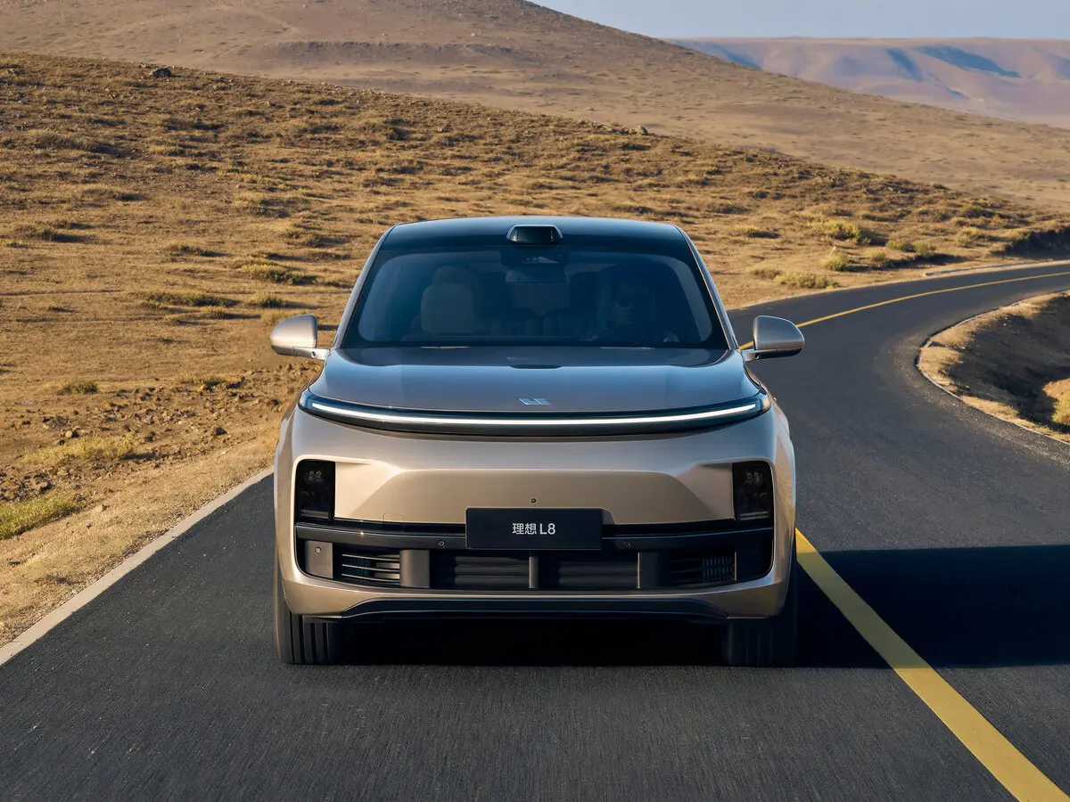 Li Auto (Lixiang) L8 I Рестайлинг Внедорожник 5 дв. — сүрөт 3