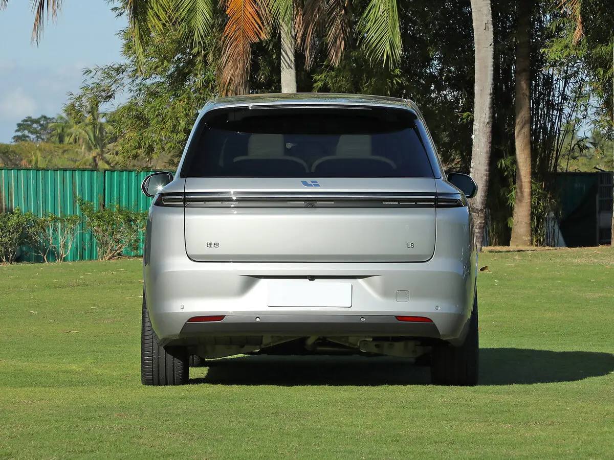 Li Auto (Lixiang) L8 I Рестайлинг Внедорожник 5 дв. — сүрөт 4