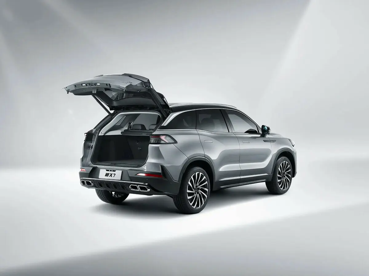 BAIC X7 I Рестайлинг Внедорожник 5 дв. — 照片 10