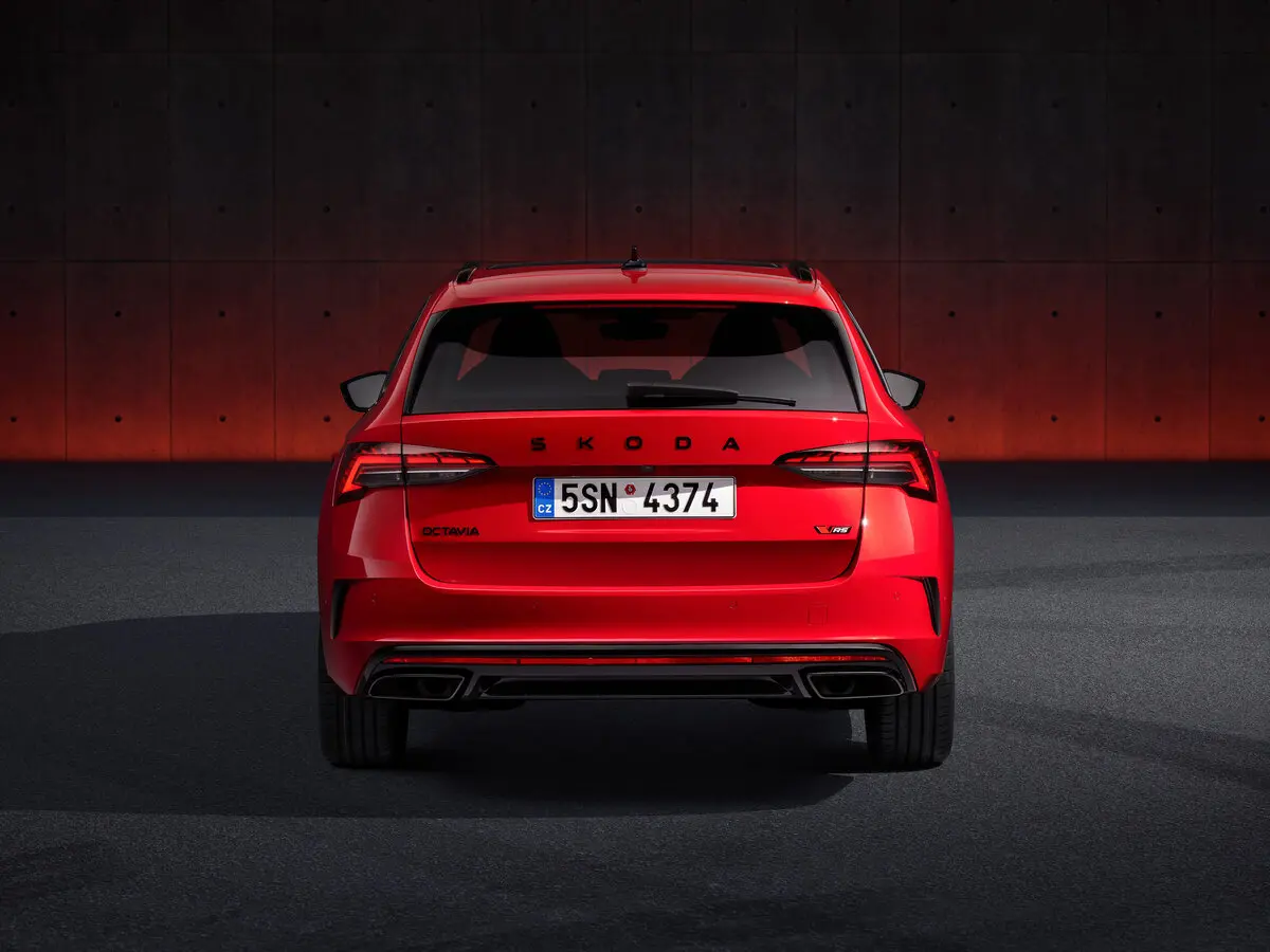 Skoda Octavia RS IV Рестайлинг Универсал 5 дв. — сүрөт 4