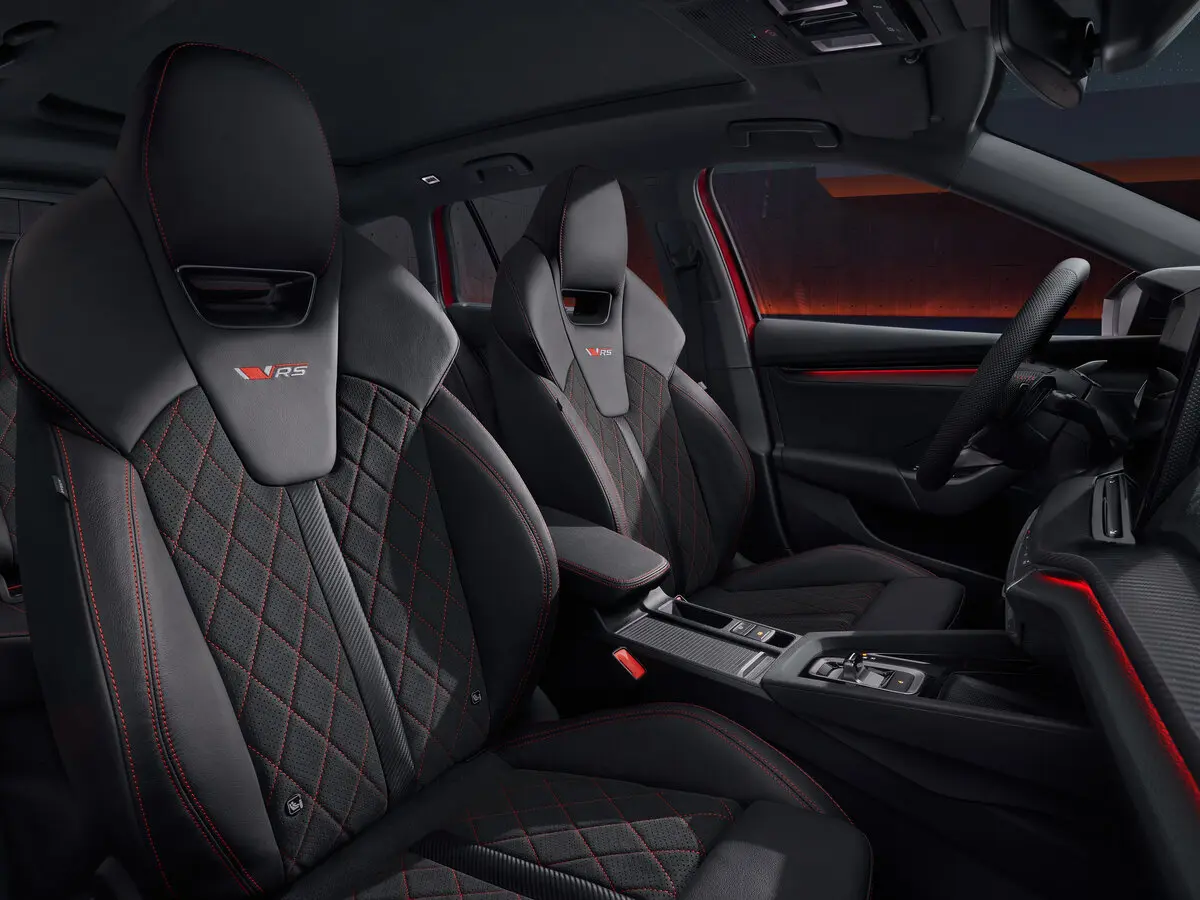 Skoda Octavia RS IV Рестайлинг Универсал 5 дв. — сүрөт 7