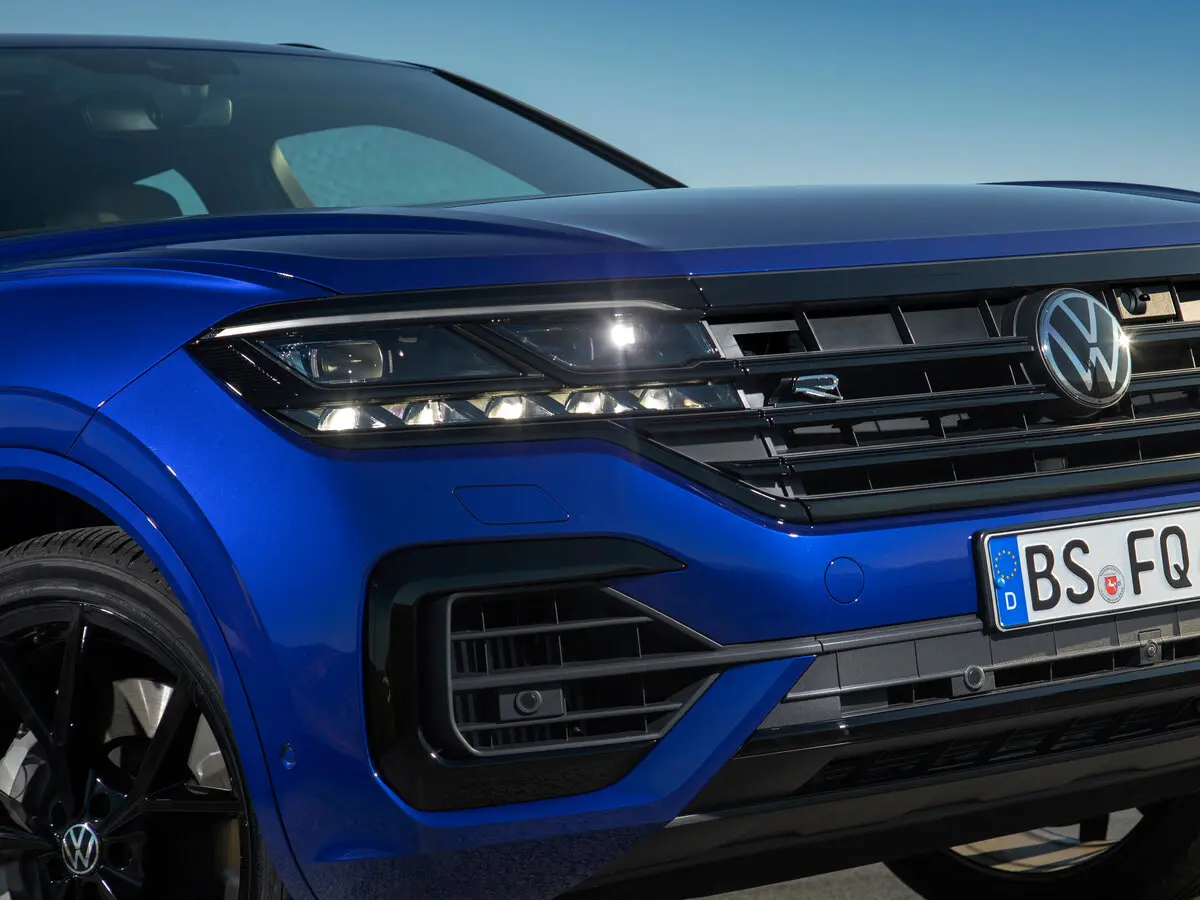 Volkswagen Touareg R III Внедорожник 5 дв. — сүрөт 10
