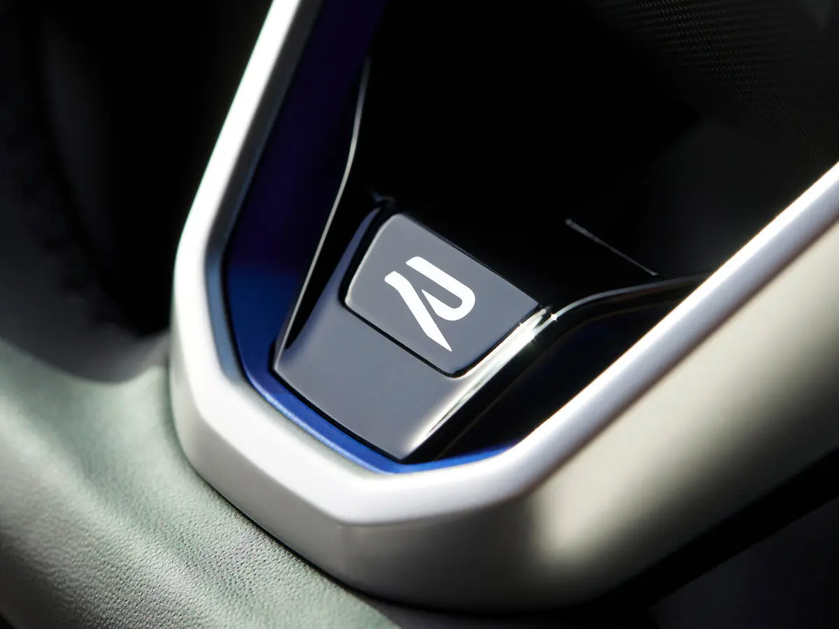 Volkswagen Touareg R III Рестайлинг Внедорожник 5 дв. — сүрөт 9