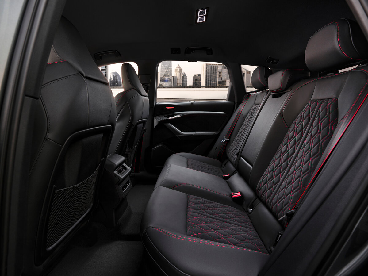 Audi SQ6 e-tron 2024 – н.в. Внедорожник 5 дв.