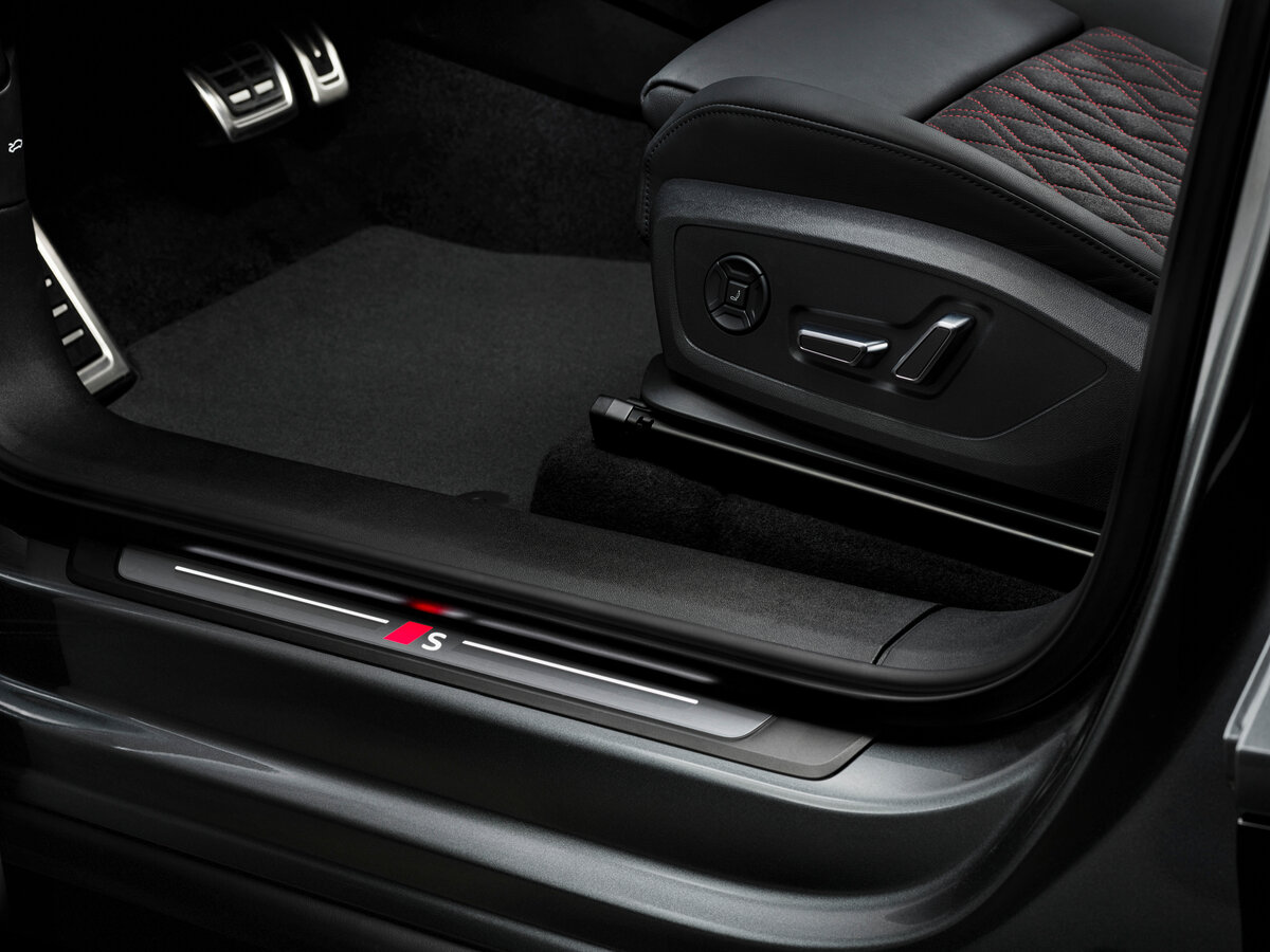Audi SQ6 e-tron 2024 – н.в. Внедорожник 5 дв.