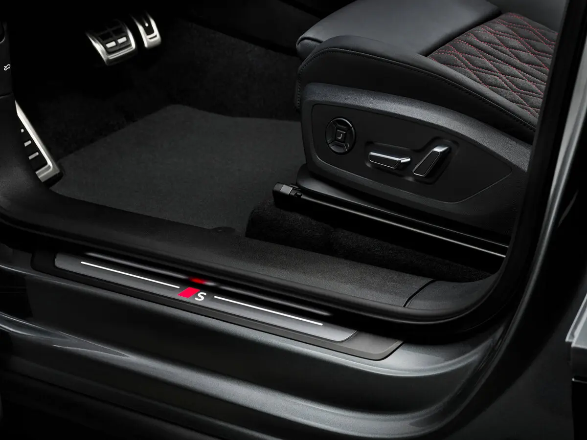 Audi SQ6 e-tron 2024 – н.в. Внедорожник 5 дв. — сүрөт 14